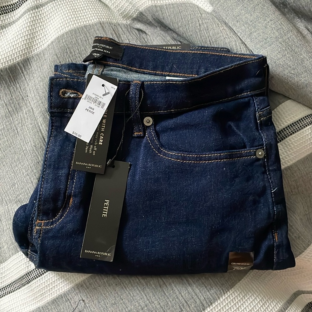 NWT Banana Republic Girlfriend Jean, dark rise, size 29/8 Petite
